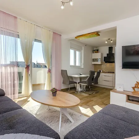 Ma Mi Apartment